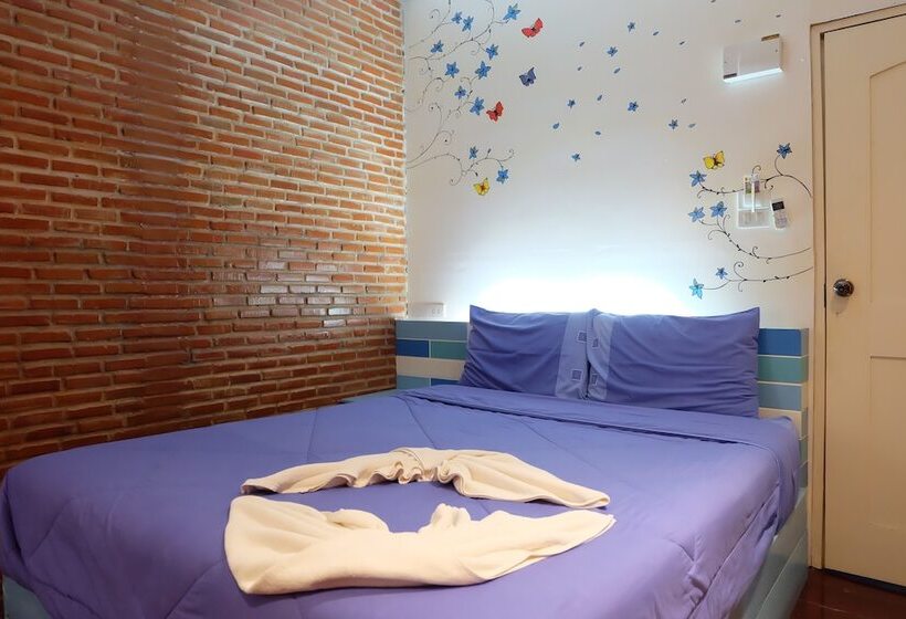 酒店 Laong Pilom Boutique Guesthouse