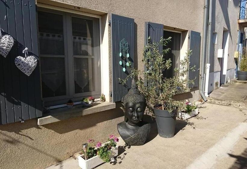 Отель Les Deux Porches