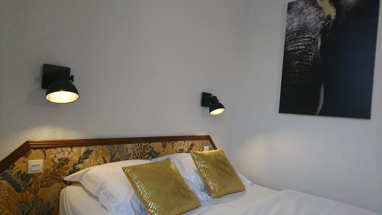 Отель Les Deux Porches