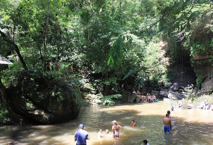 Отель Marineros Club Nautico