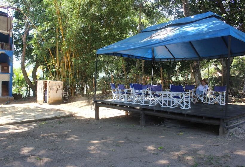 Отель Marineros Club Nautico