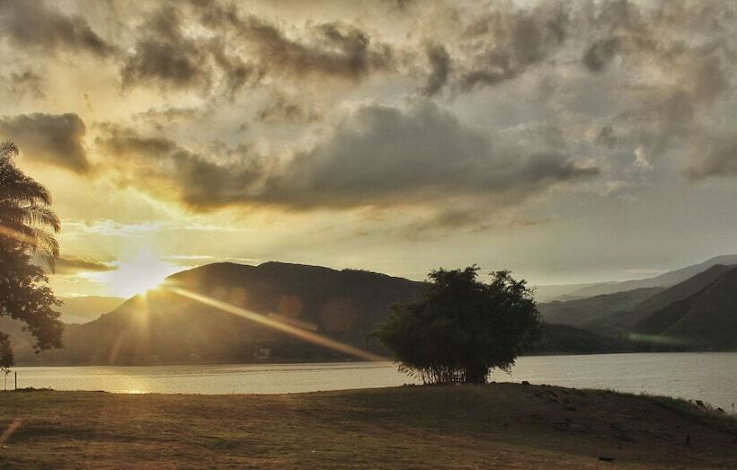 Отель Marineros Club Nautico