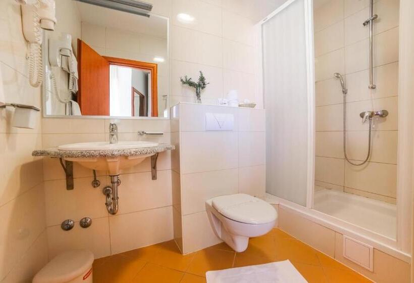 בית מלון כפרי Merlot