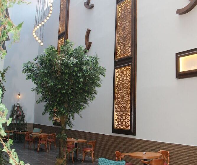 ホテル Minerva Pazar