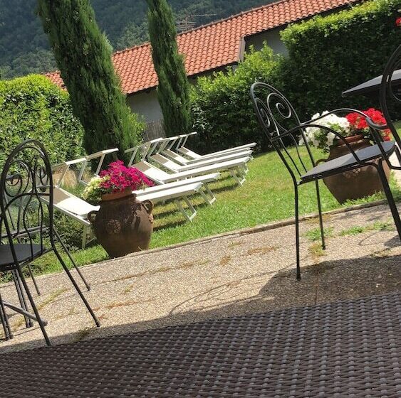 Отель Miramonti