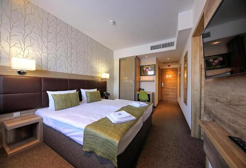 בית מלון כפרי Nádas Tó Park