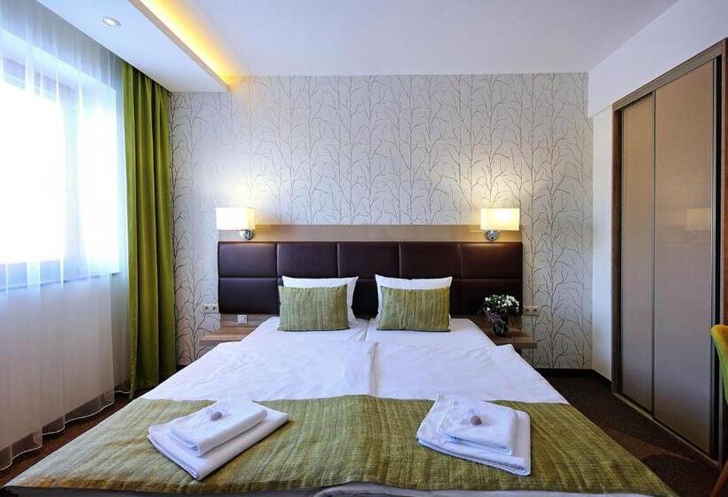 בית מלון כפרי Nádas Tó Park