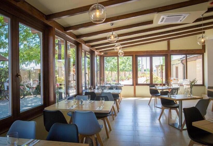 בית מלון כפרי Nádas Tó Park