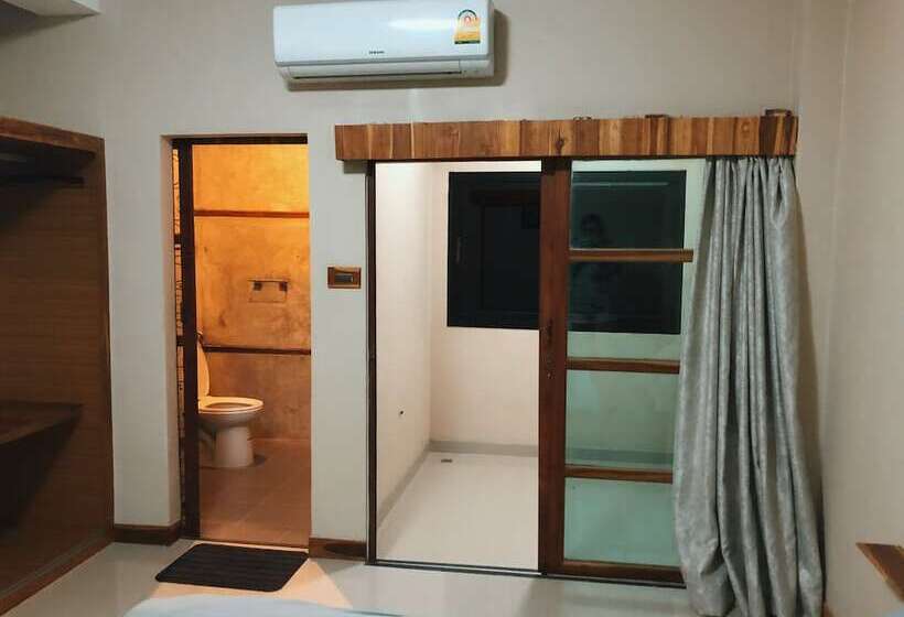 בית מלון כפרי Palm Spring Apartment