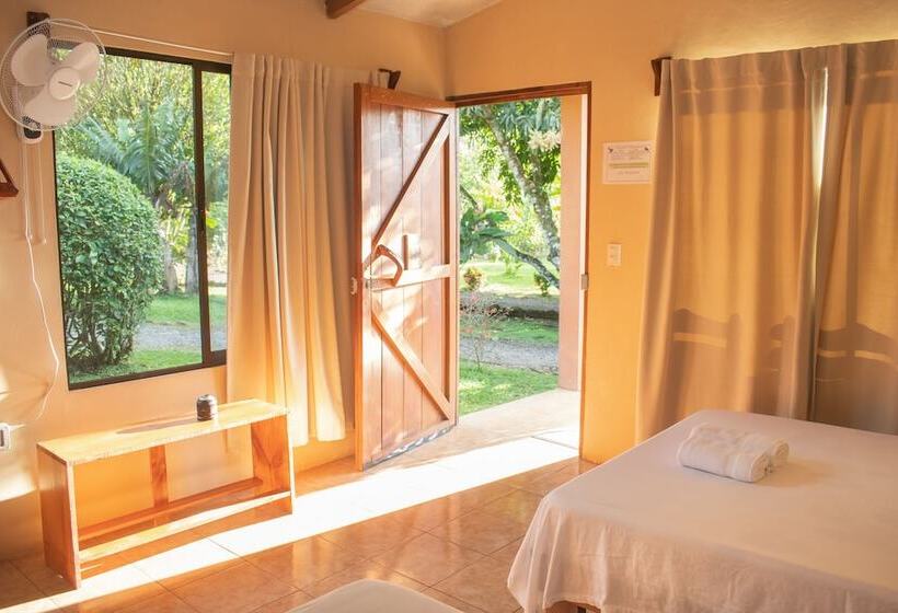 ホテル Paraiso Volcano Lodge