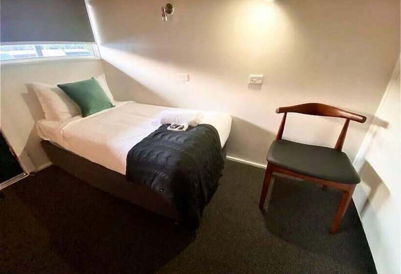 فندق Pedder Wilderness Lodge