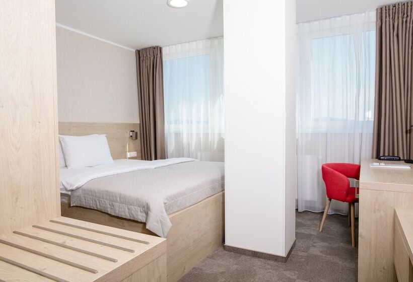 هتل Restart Superior