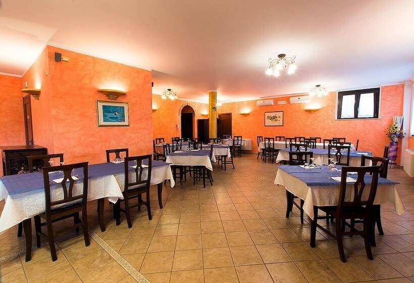 فندق ريفى Agriturismo Il Colle Dei Ceci