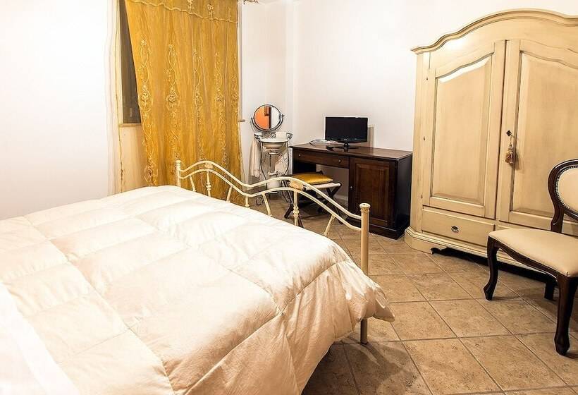 فندق ريفى Agriturismo Il Colle Dei Ceci