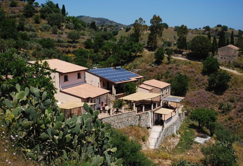 乡村酒店  Agunì Agriturismo & Locanda