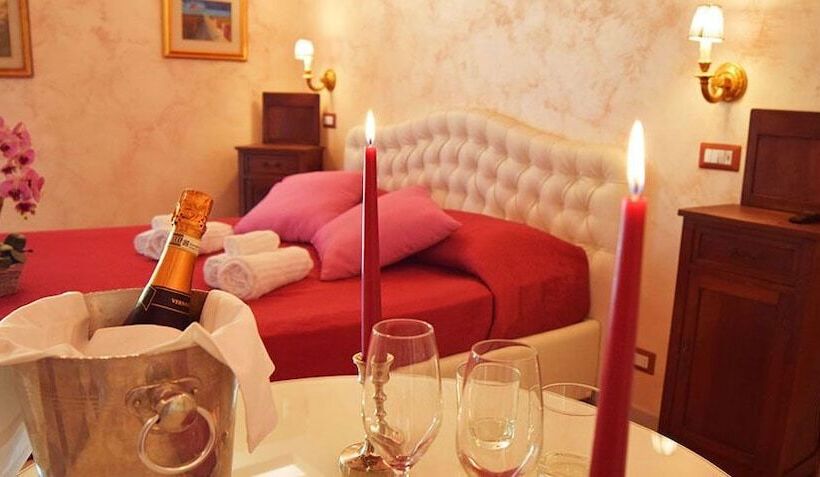 乡村酒店  Colle Indaco Country House & Wellness