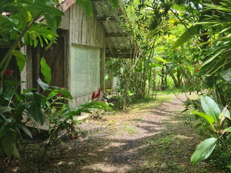 בית מלון כפרי Santa Maria Volcano Lodge