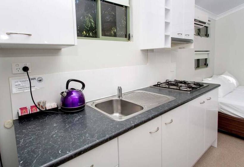 בית מלון כפרי Solitary Islands Resort