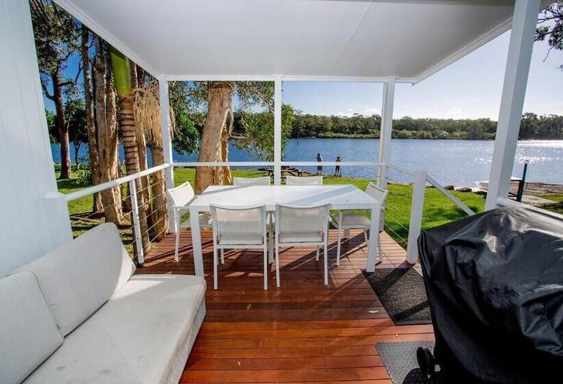 בית מלון כפרי Solitary Islands Resort