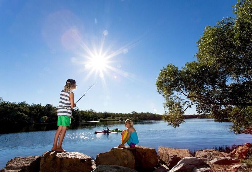 בית מלון כפרי Solitary Islands Resort