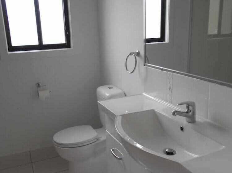 בית מלון כפרי Solitary Islands Resort