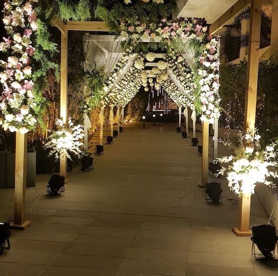 Hotel The Emerald Club