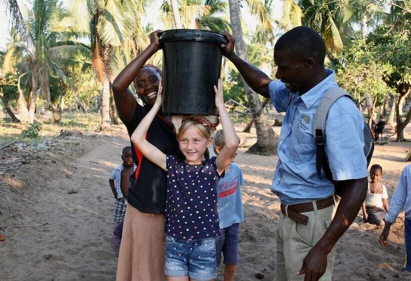 Отель Travessia Beach Lodge