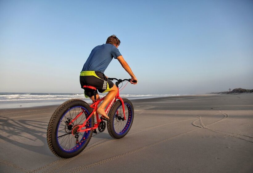 Отель Travessia Beach Lodge