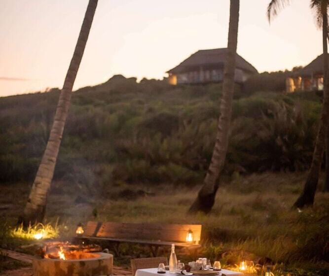 Отель Travessia Beach Lodge