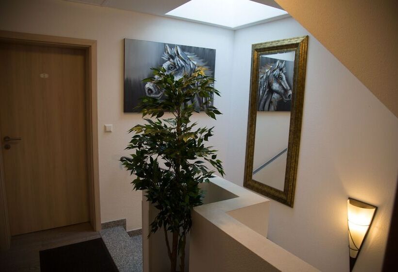 酒店 Zur Dorfschänke