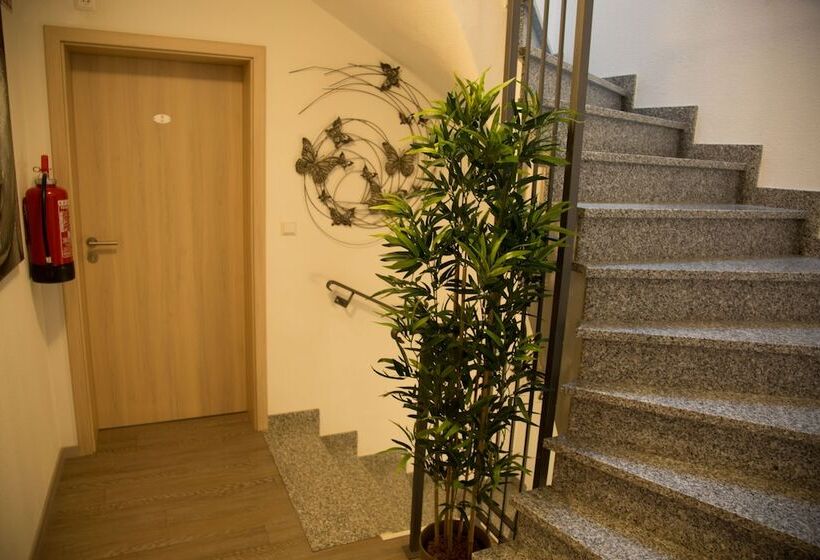 酒店 Zur Dorfschänke