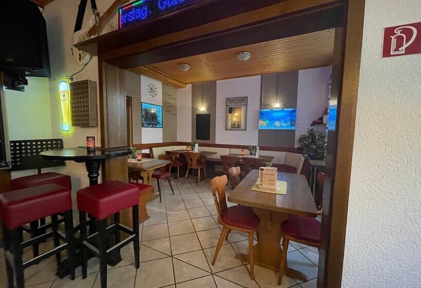 酒店 Zur Dorfschänke