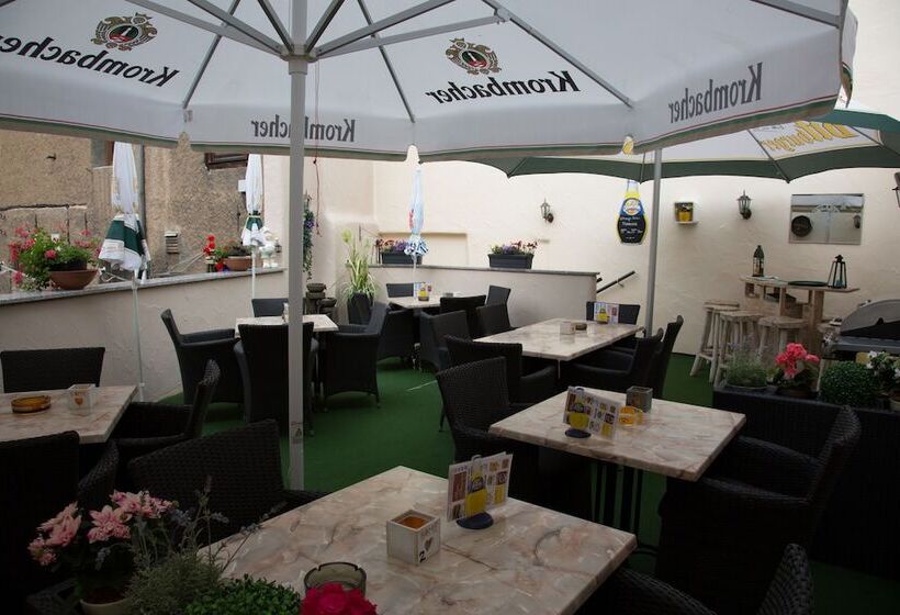 ホテル Zur Dorfschänke