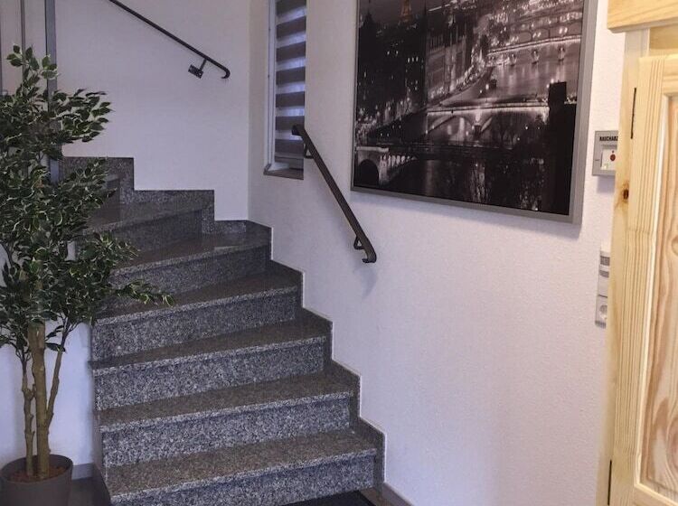 酒店 Zur Dorfschänke