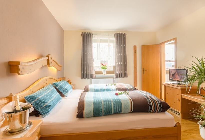 Landhotel Zum Goldenen Kreuz