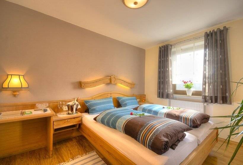 Landhotel Zum Goldenen Kreuz