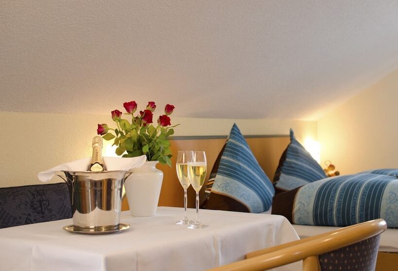 Landhotel Zum Goldenen Kreuz