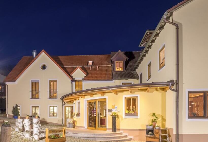 Landhotel Zum Goldenen Kreuz