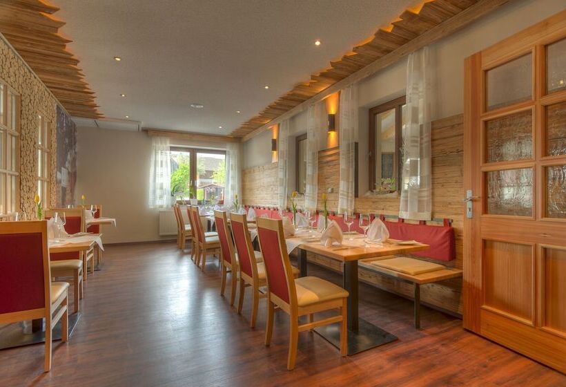 Landhotel Zum Goldenen Kreuz