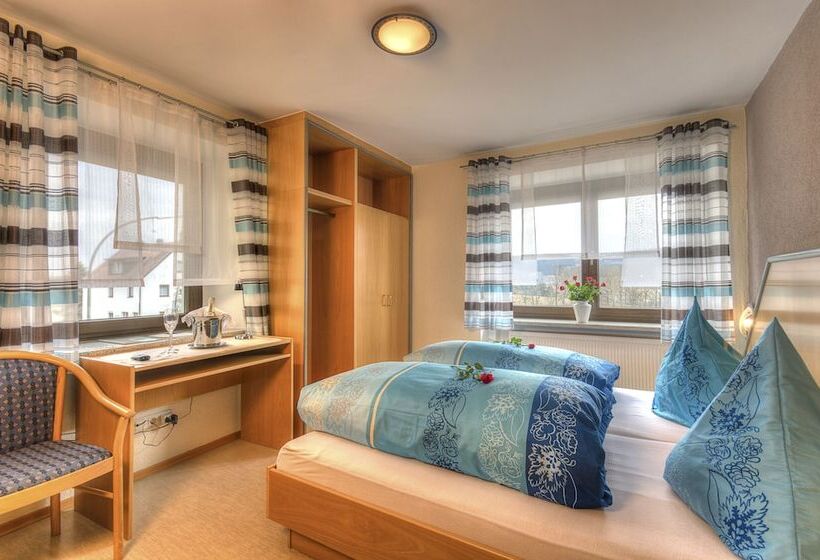 Landhotel Zum Goldenen Kreuz