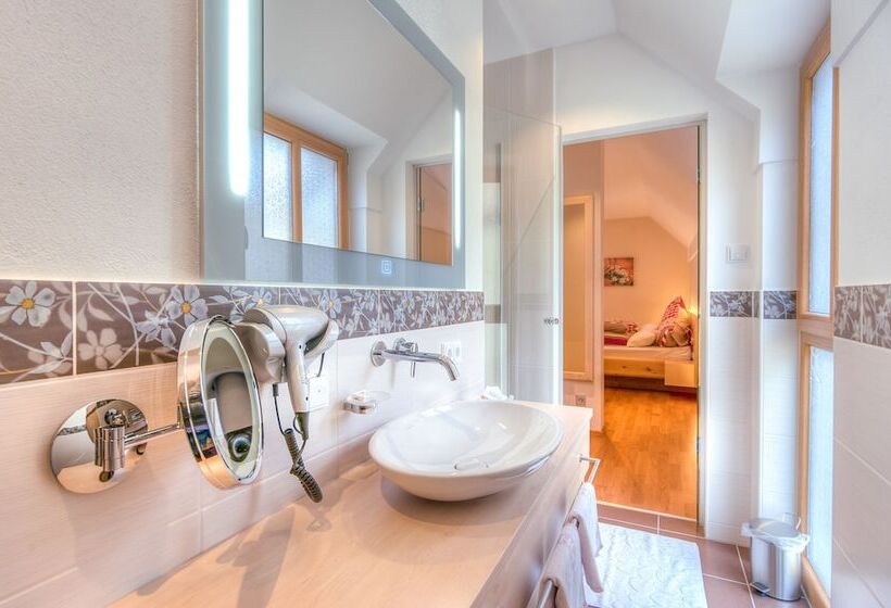 Landhotel Zum Goldenen Kreuz