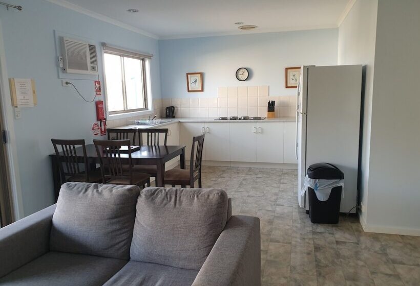 Marion Bay Holiday Villas