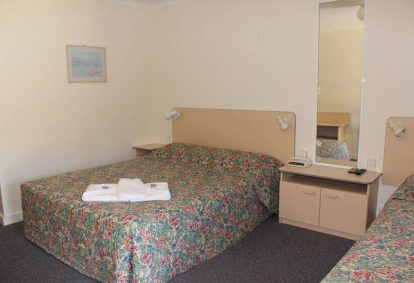 מוטל Mid Coast Motor Inn