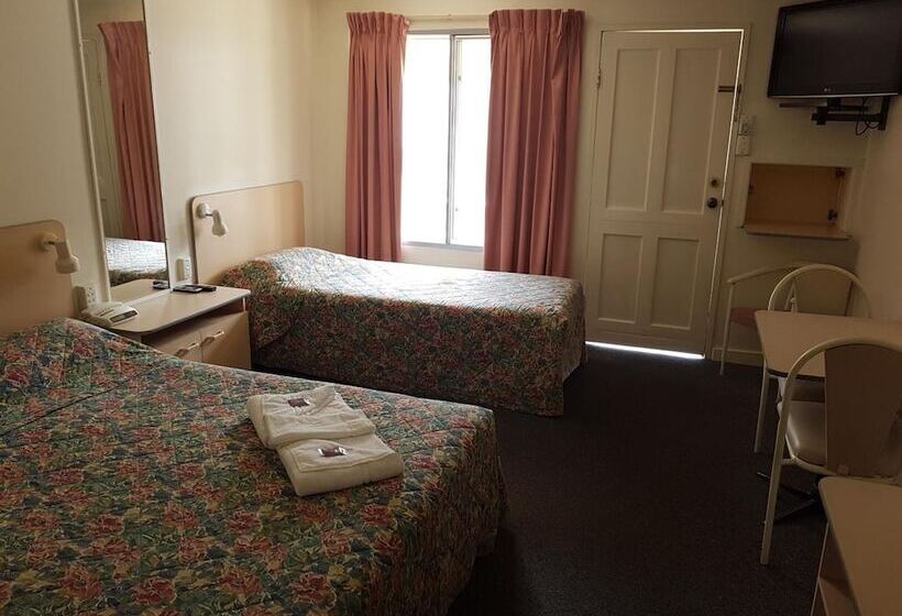 מוטל Mid Coast Motor Inn