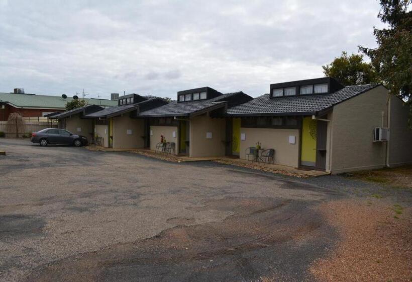 모텔 The Apple Inn