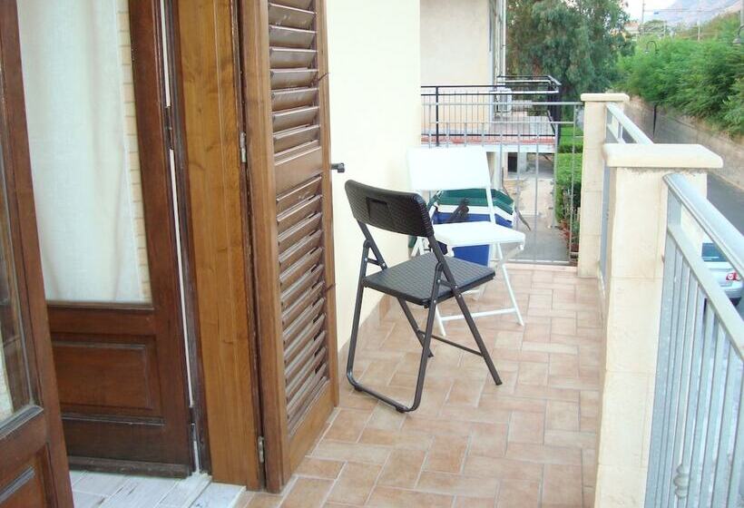 פנסיון A Due Passi Dal Mare