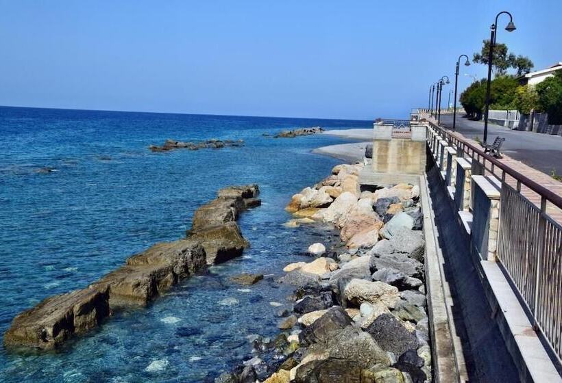 פנסיון A Due Passi Dal Mare