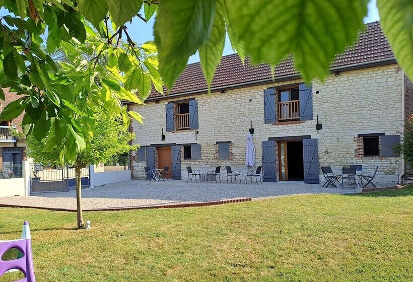 Пансион Chambres D'hôtes Le Clos Poli