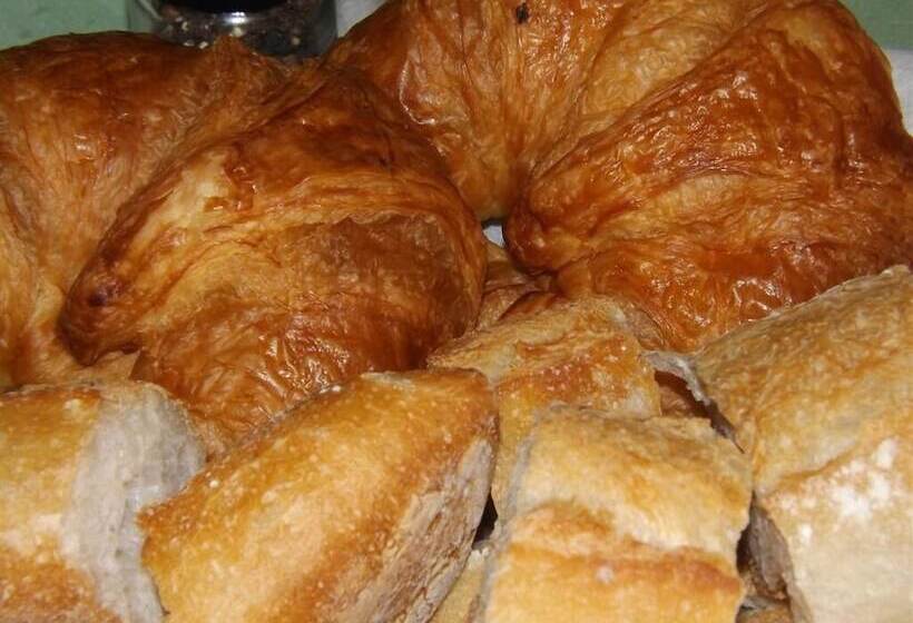 Пансион Chambres D'hôtes Le Clos Poli