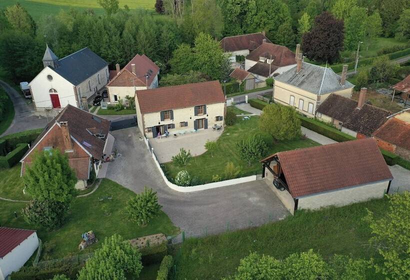 Пансион Chambres D'hôtes Le Clos Poli